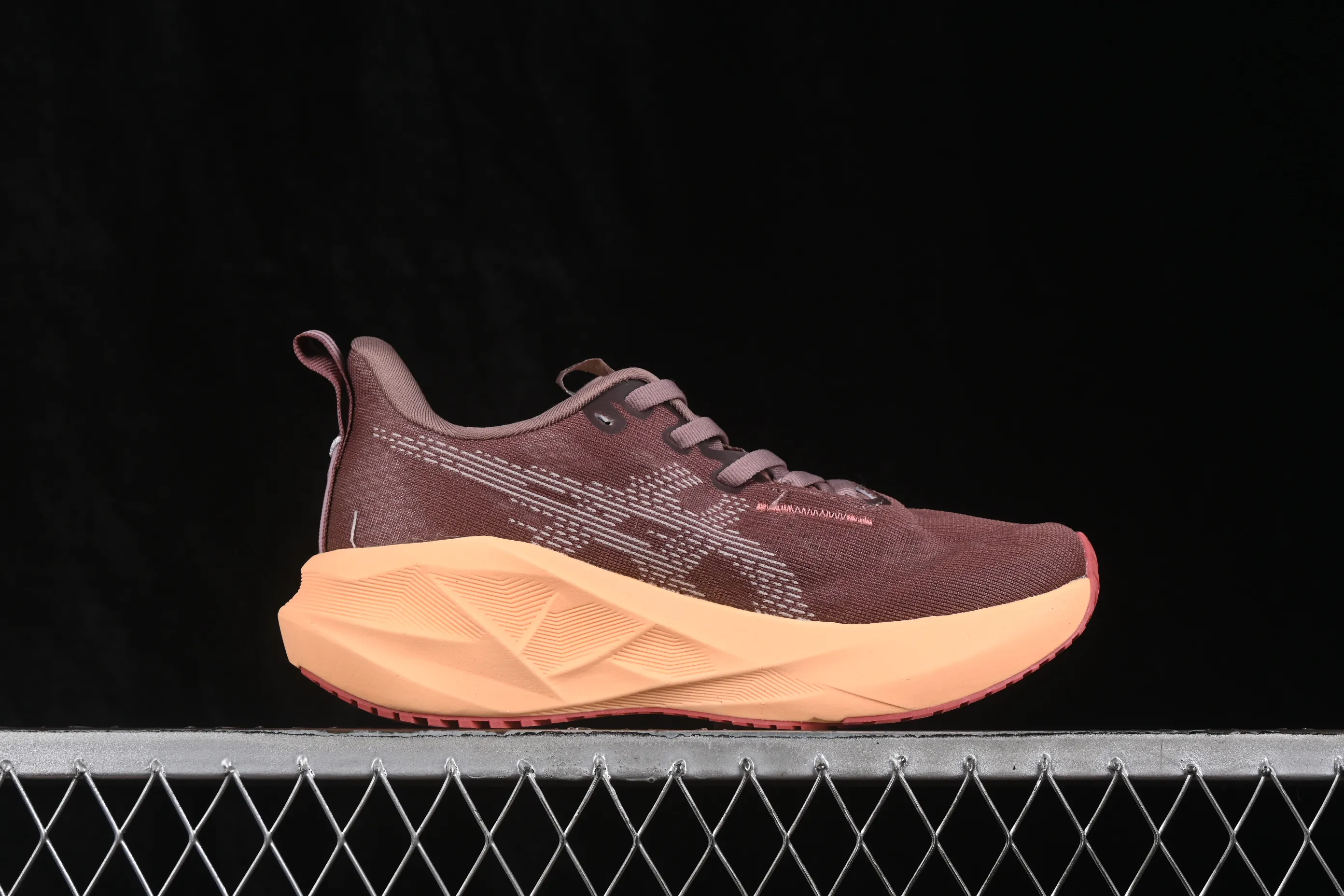 All categories Asics ASICS series Asics Novablast 5 1012B765-600